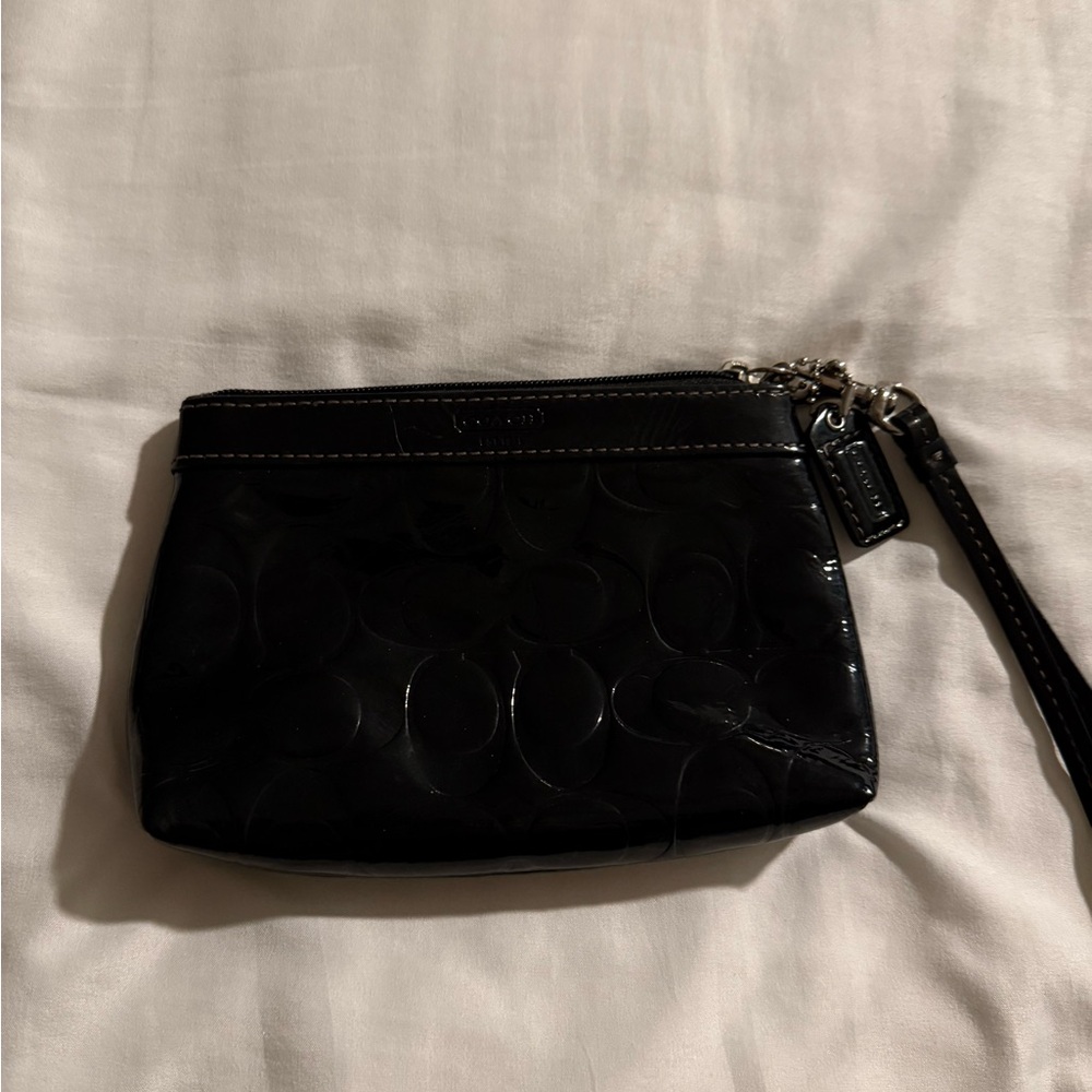 Coach wristlet💕